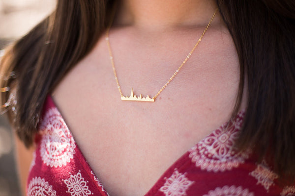 Gold New York City Skyline Necklace, NYC Souvenir Pendant, Travel Jewelry