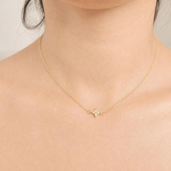 Tiny Gold Necklace, Dainty Gold Necklace, clover CZ diamond Necklace, Simple Necklace, Minimalist Necklace, Gifts for her, dainty necklace